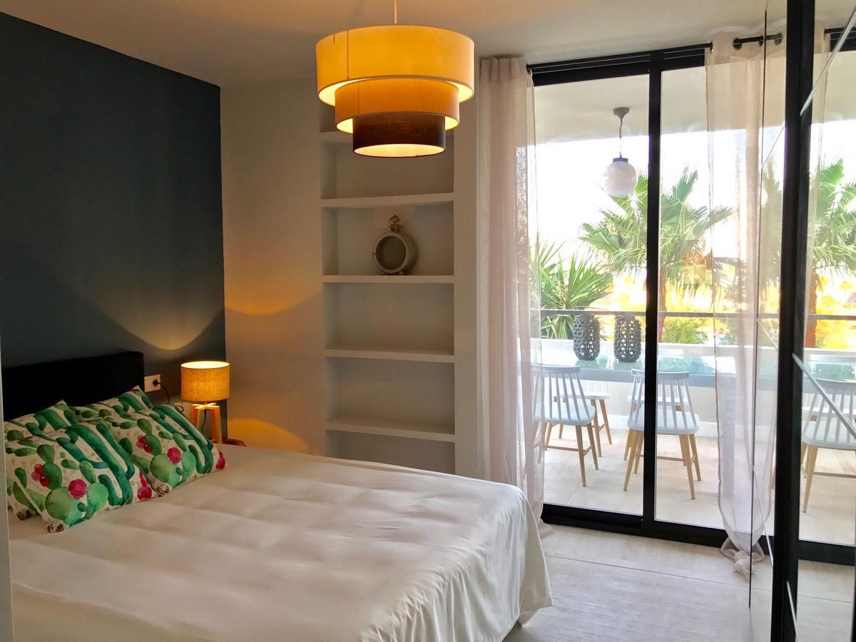 Luxury House 110 M2 On The Beach, Pool, Parking 토레몰리노스 외부 사진
