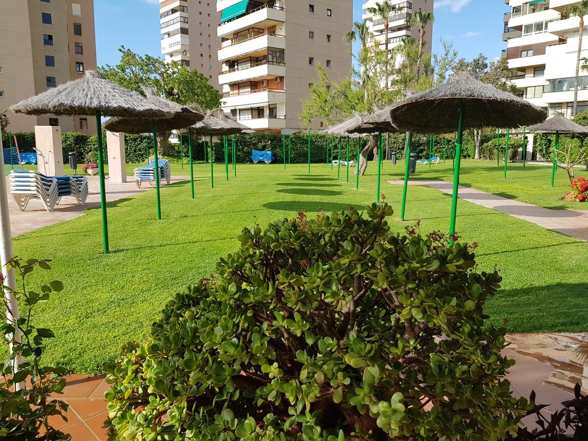 Luxury House 110 M2 On The Beach, Pool, Parking 토레몰리노스 외부 사진