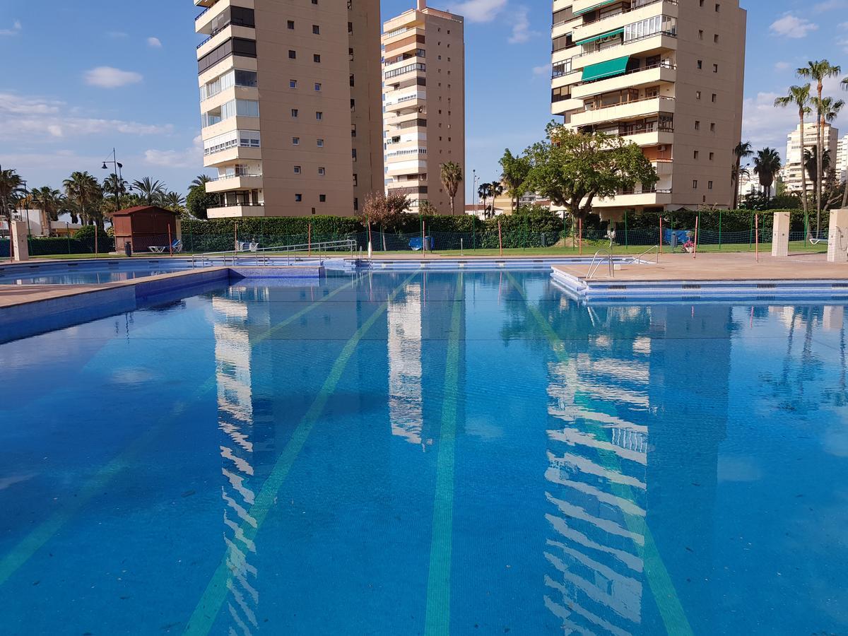 Luxury House 110 M2 On The Beach, Pool, Parking 토레몰리노스 외부 사진